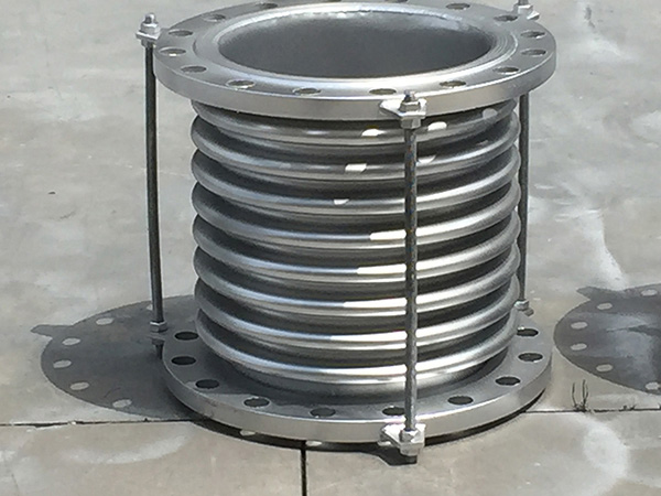 不锈钢波纹管补偿器
