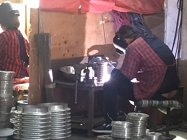 补偿器焊接工艺